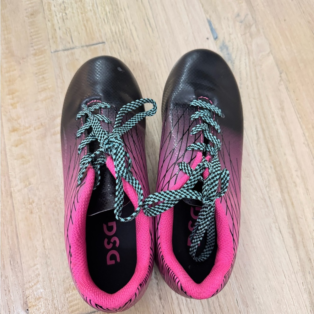 Girls soccer cleats size 13